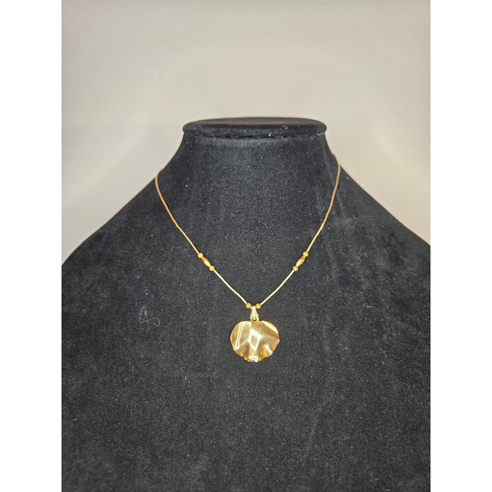 Gold Tone Necklace Abstract Heart Shaped Barrel Clasp